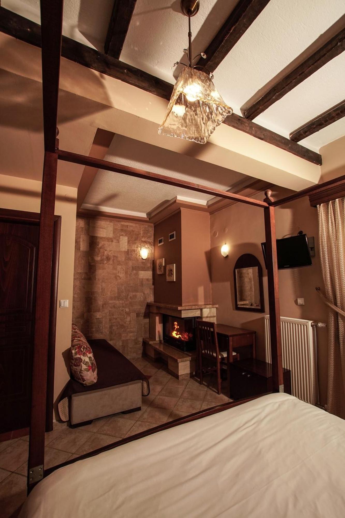 Kallinikos Guesthouse Loutraki  Luaran gambar