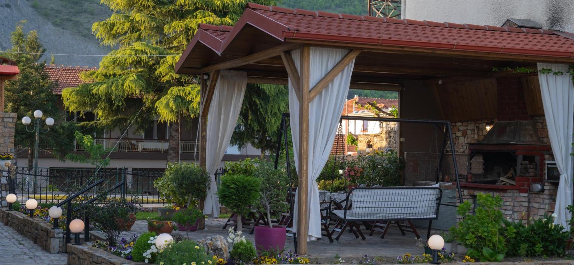 Kallinikos Guesthouse Loutraki  Luaran gambar