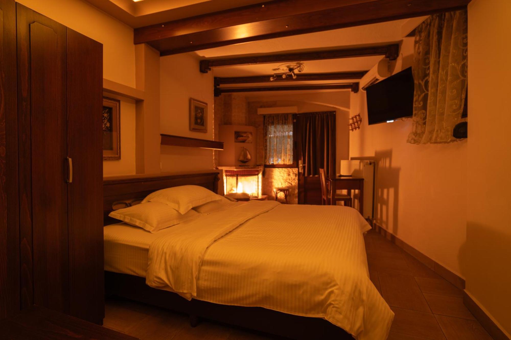 Kallinikos Guesthouse Loutraki  Luaran gambar