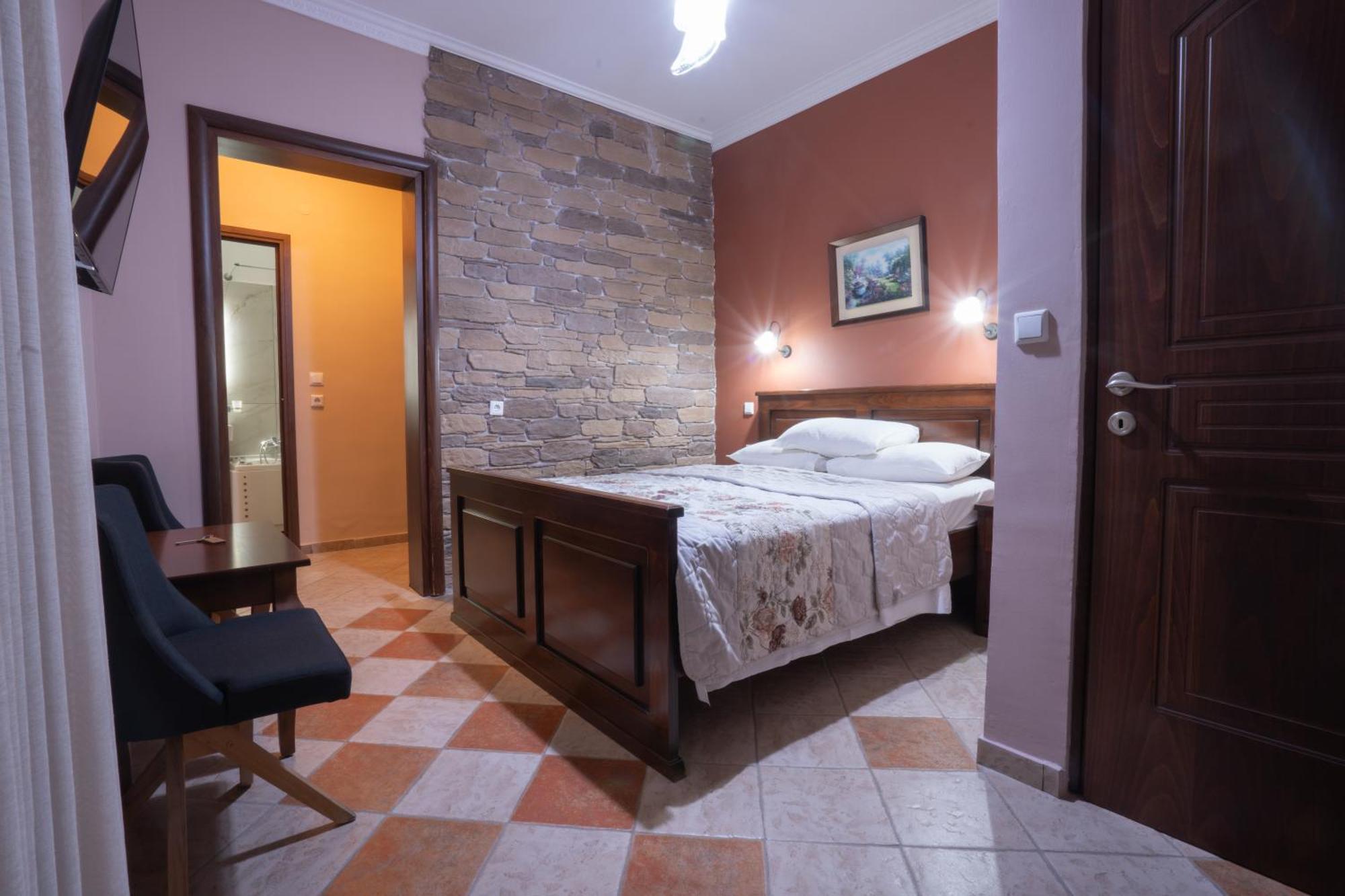 Kallinikos Guesthouse Loutraki  Luaran gambar