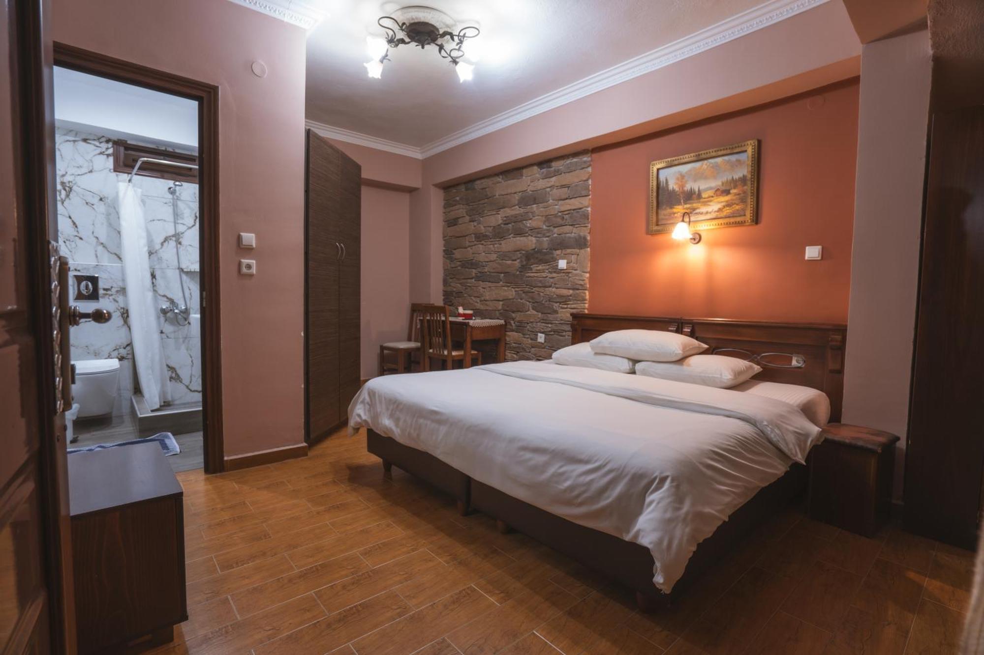 Kallinikos Guesthouse Loutraki  Luaran gambar